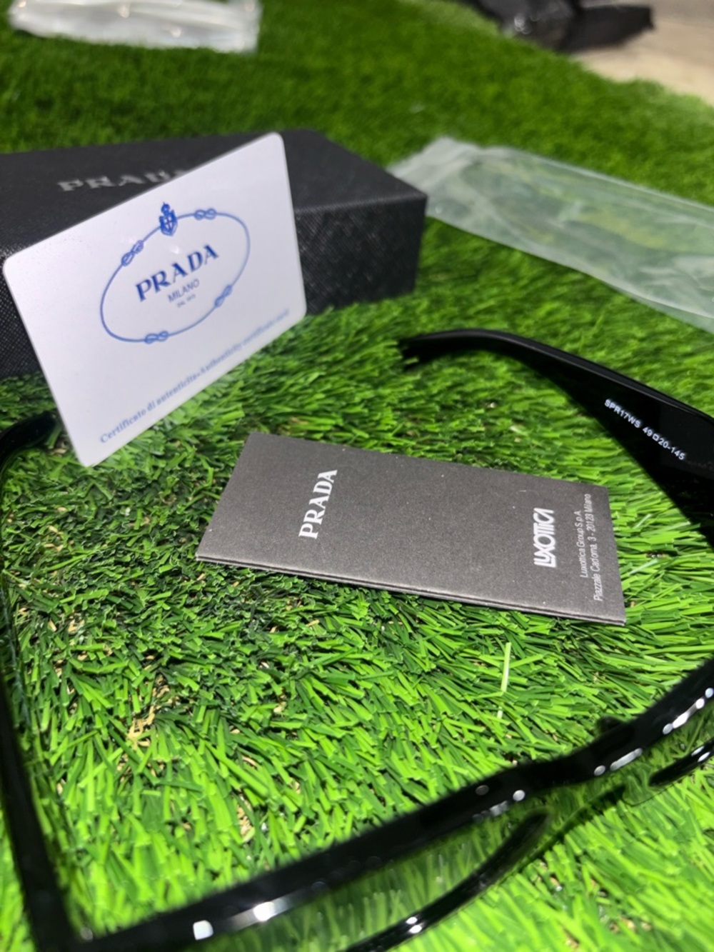 Prada Black Rectangular Sunglasses with Logo - Picture 5 of 14